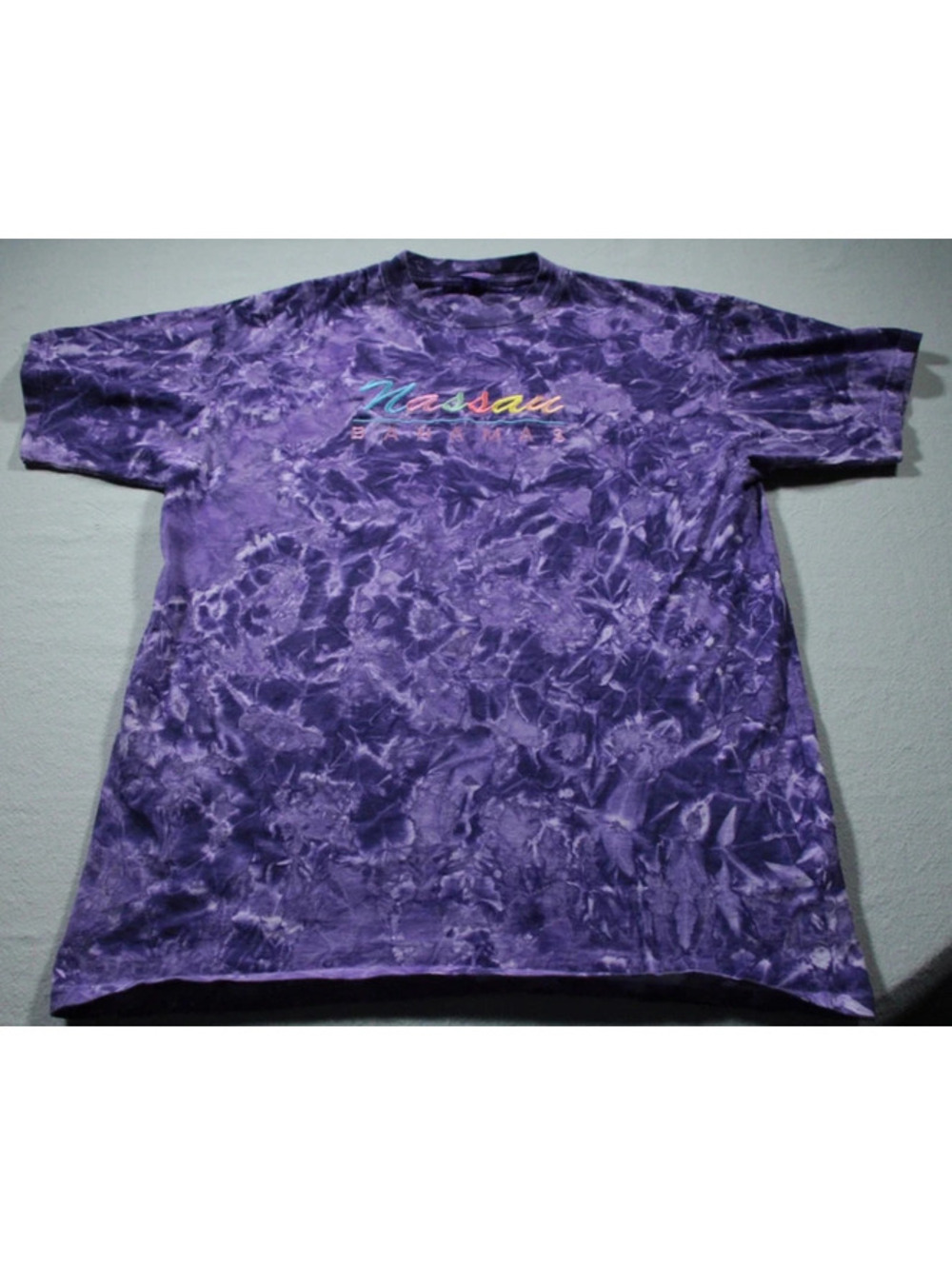 Vintage 00s Nassau Bahamas T-Shirt Tie Dyed Purple Shirt Anvil L